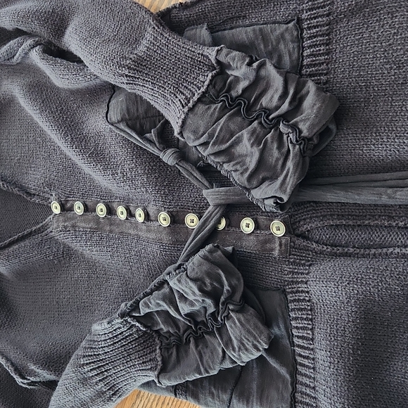 S/M Pure Handknit Sweater - Picture 4 of 16